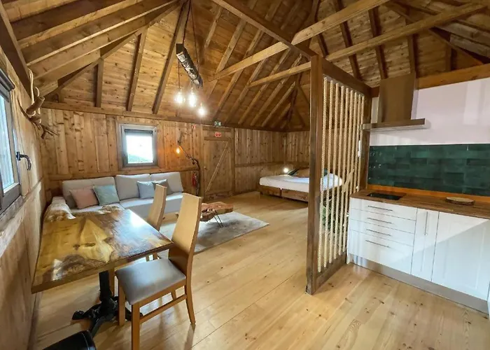 Glamping Mountain Eco Shelter 2