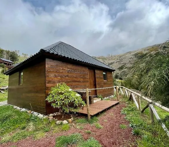 Mountain Eco Shelter 2 *